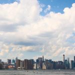 Harga Emas Perhiasan Hari Ini 24 April Turun Jadi Rp2,486 Juta per Gram, Buyback Rp2,51 Juta