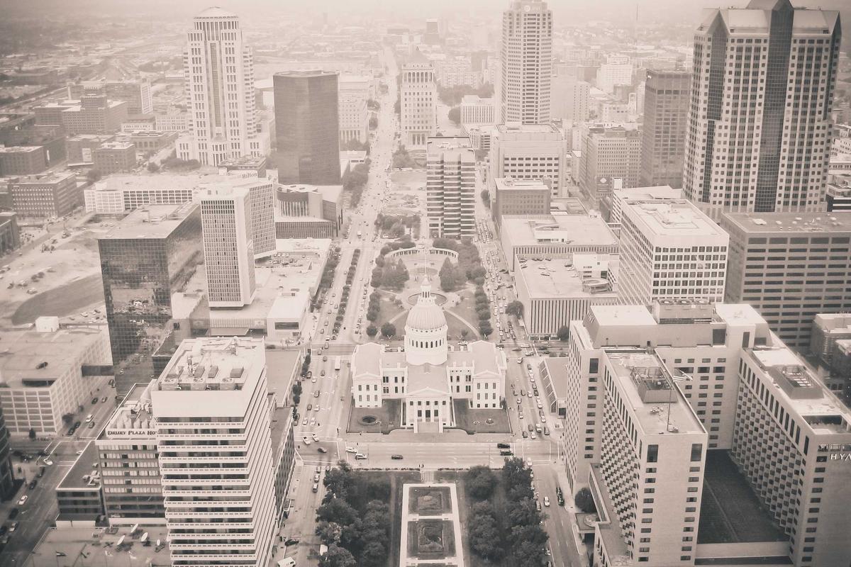 Grafik Harga Emas Antam Batangan (17 April 2026), Hari Ini Naik atau Turun?