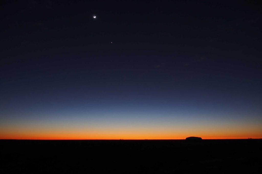 Harga Emas Perhiasan Hari Ini, Sabtu 18 April 2026, Cek Rinciannya