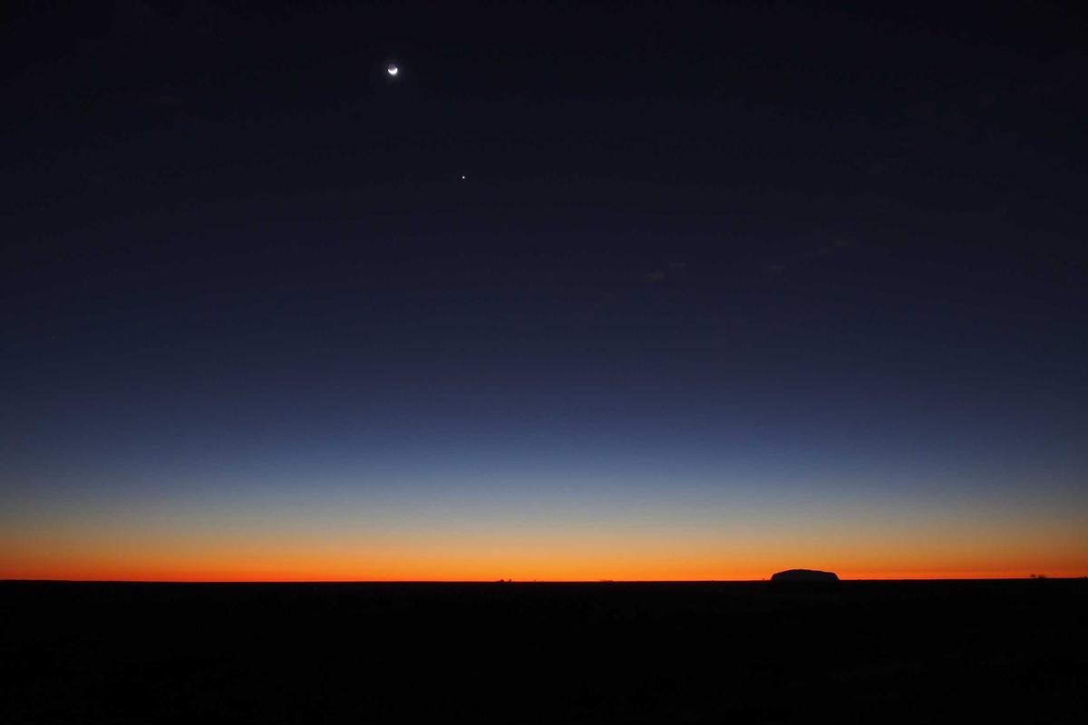 Harga Emas Perhiasan Hari Ini, Sabtu 18 April 2026, Cek Rinciannya